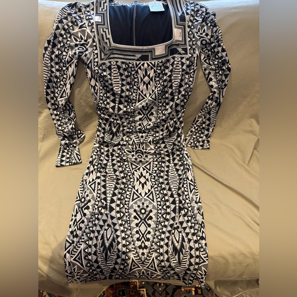 Pucci dress with side ruching. Stunning.